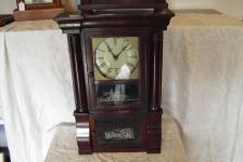 Mantle Clock