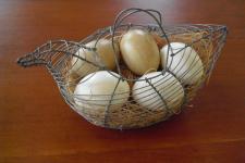 Wire Chicken with 6 Ceramic Eggs